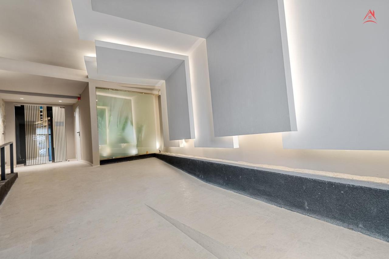 Apartament Opera Residence - Cismigiu, Eroilor, Free Private Parking Boekarest Buitenkant foto