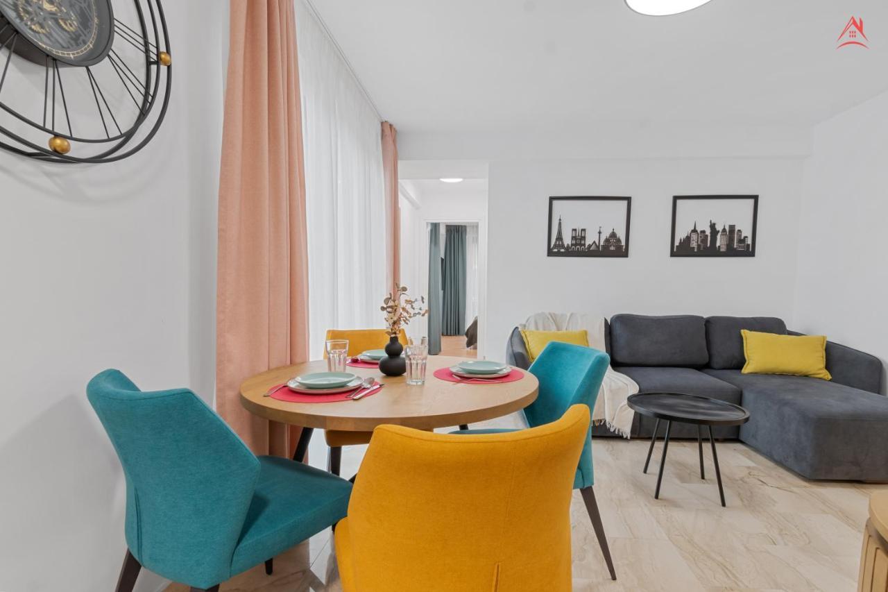 Apartament Opera Residence - Cismigiu, Eroilor, Free Private Parking Boekarest Buitenkant foto